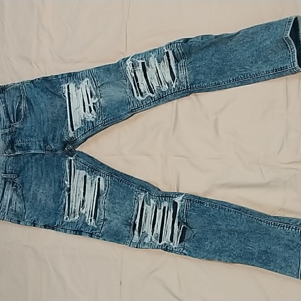 Ripped jeans